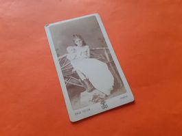 SCHWIIZER JUGEND DAZUMAL -JEUNE FILLE avec BEBE -GENEVE GENF