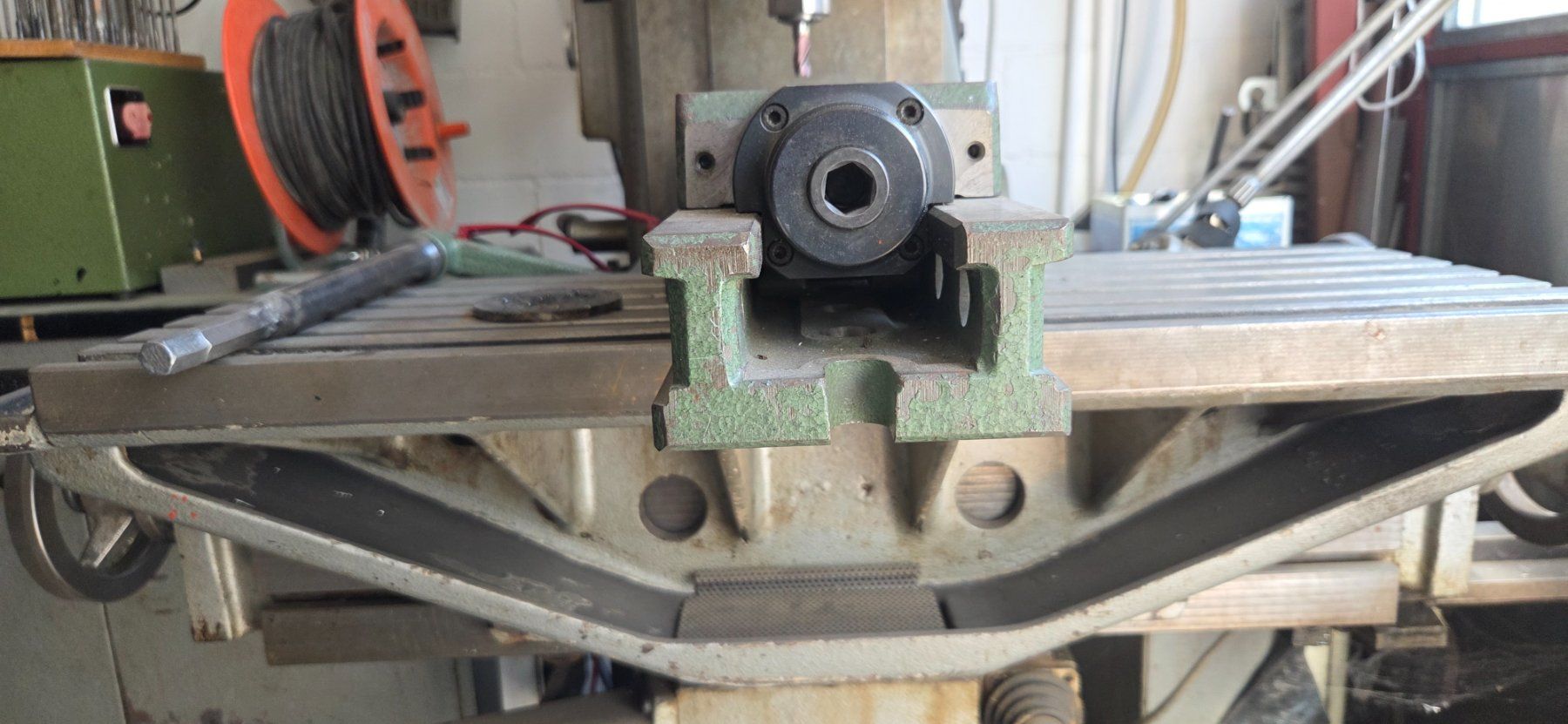 Schaublin Tutte le macchine: Fräsmaschine Schaublin 13 – Usato da Einsiedeln venduto da Emausi 8