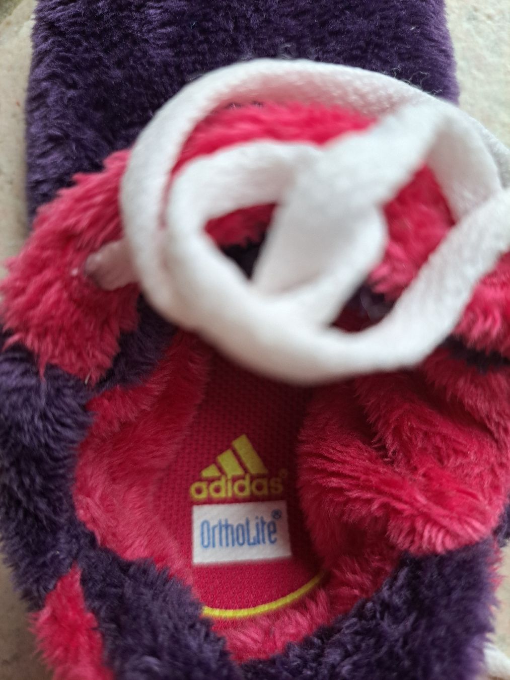 Adidas Schuhe für Jungen: Adidas Babyschuhe,, neuwertig – Neu (gemäss Beschreibung) aus Näfels von Featherfashion 1