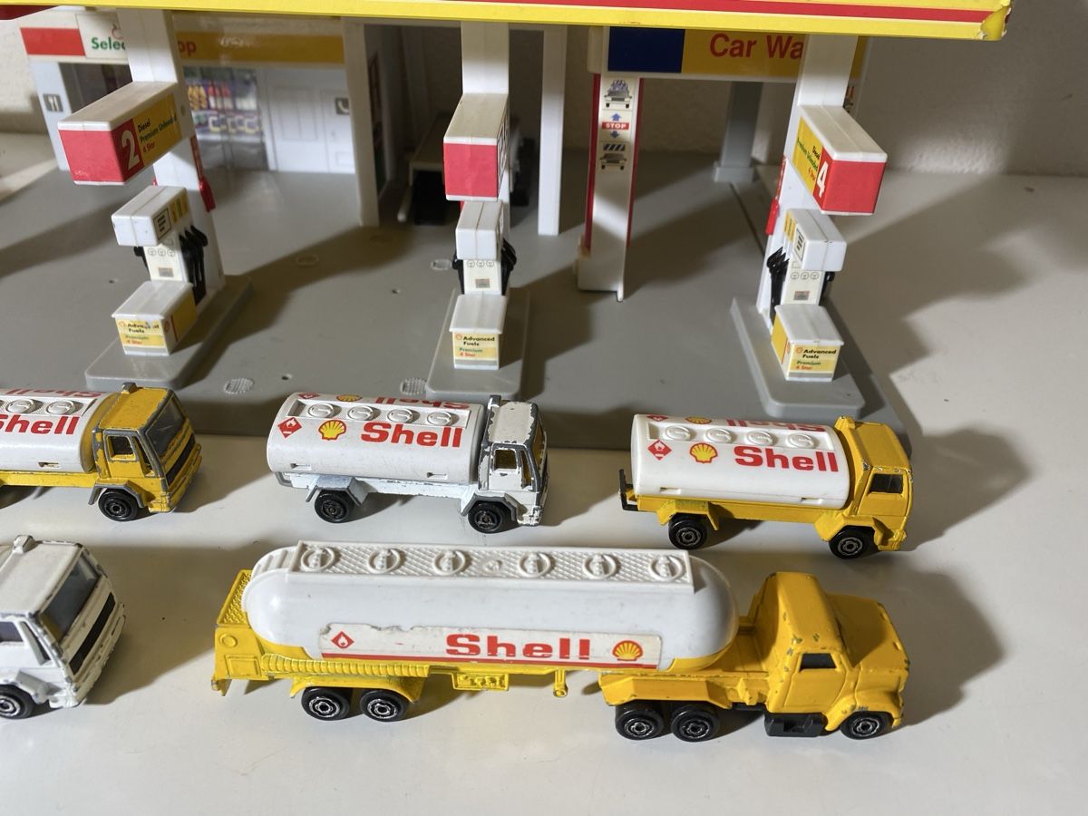 Modellini d'auto: Shell Modellautos/ Tankstelle – Usato da Winterthur venduto da ben_9vxx 5