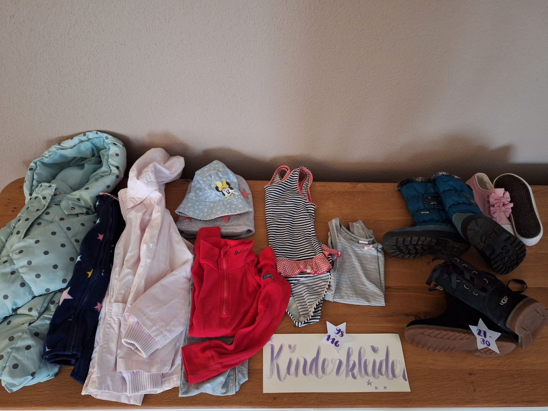 Lotti & Set di vestiti: Kinderkleider Mädchen 98-116 – Nuovo (secondo la descrizione) da Honau venduto da Eltian 1