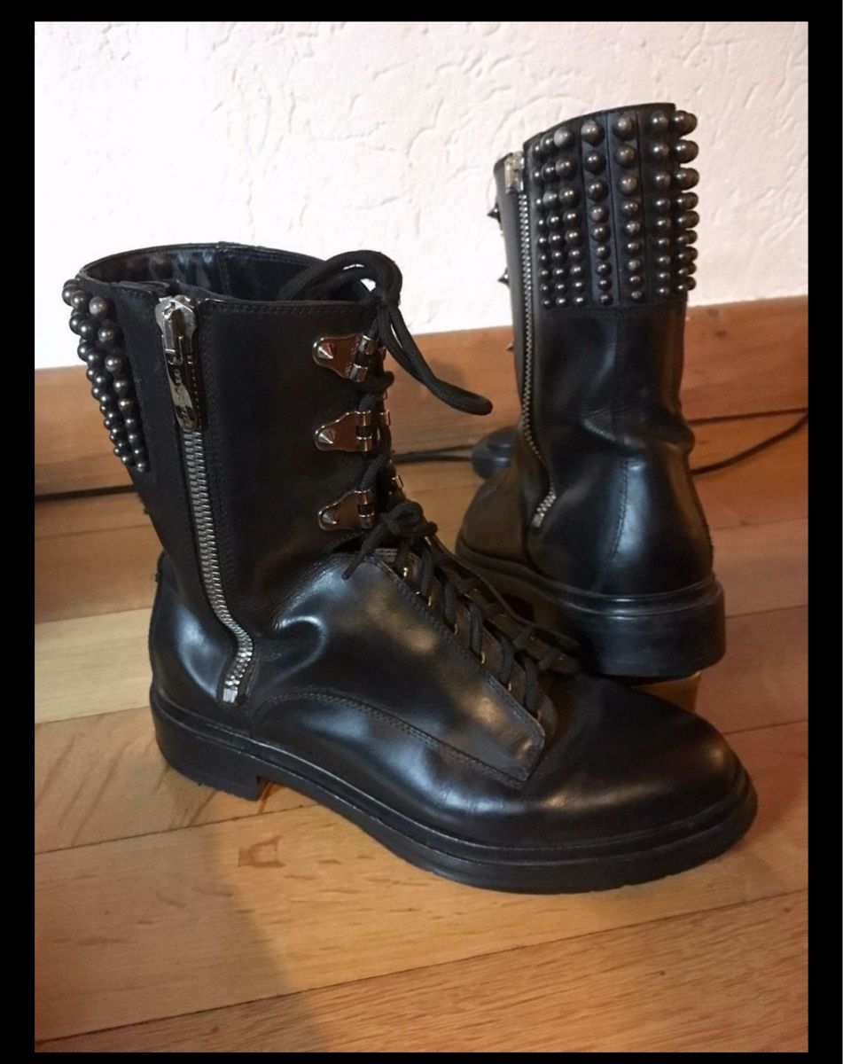 Sergio Rossi Scarpe da donna: Sergio Rossi Biker cuir noir et clous – Usato da Montagny-la-Ville venduto da Sissi-Sissi