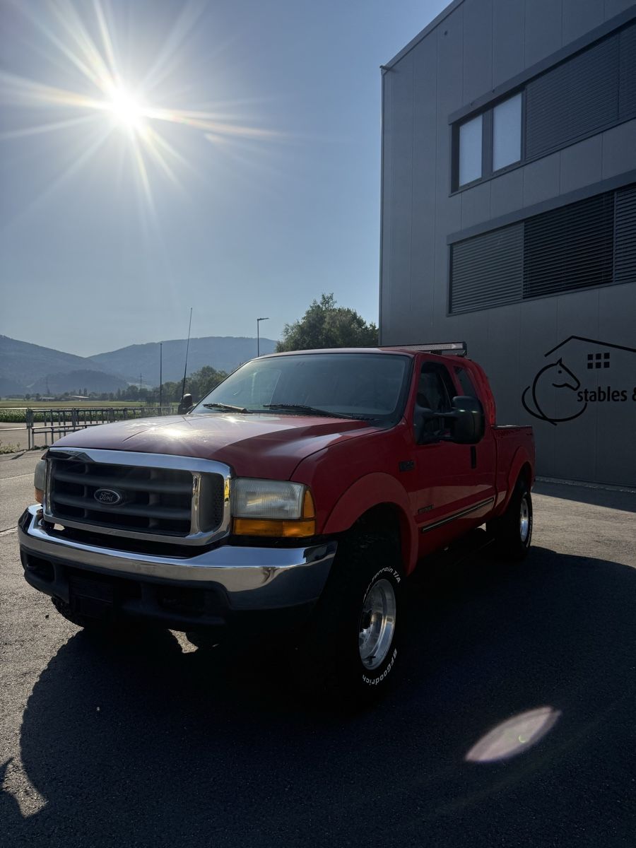 Ford (Usa) Autos: Ford F250 – D'occasion à Eichberg par Weder236 2