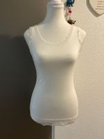 Top mit Spitze cremefarbig