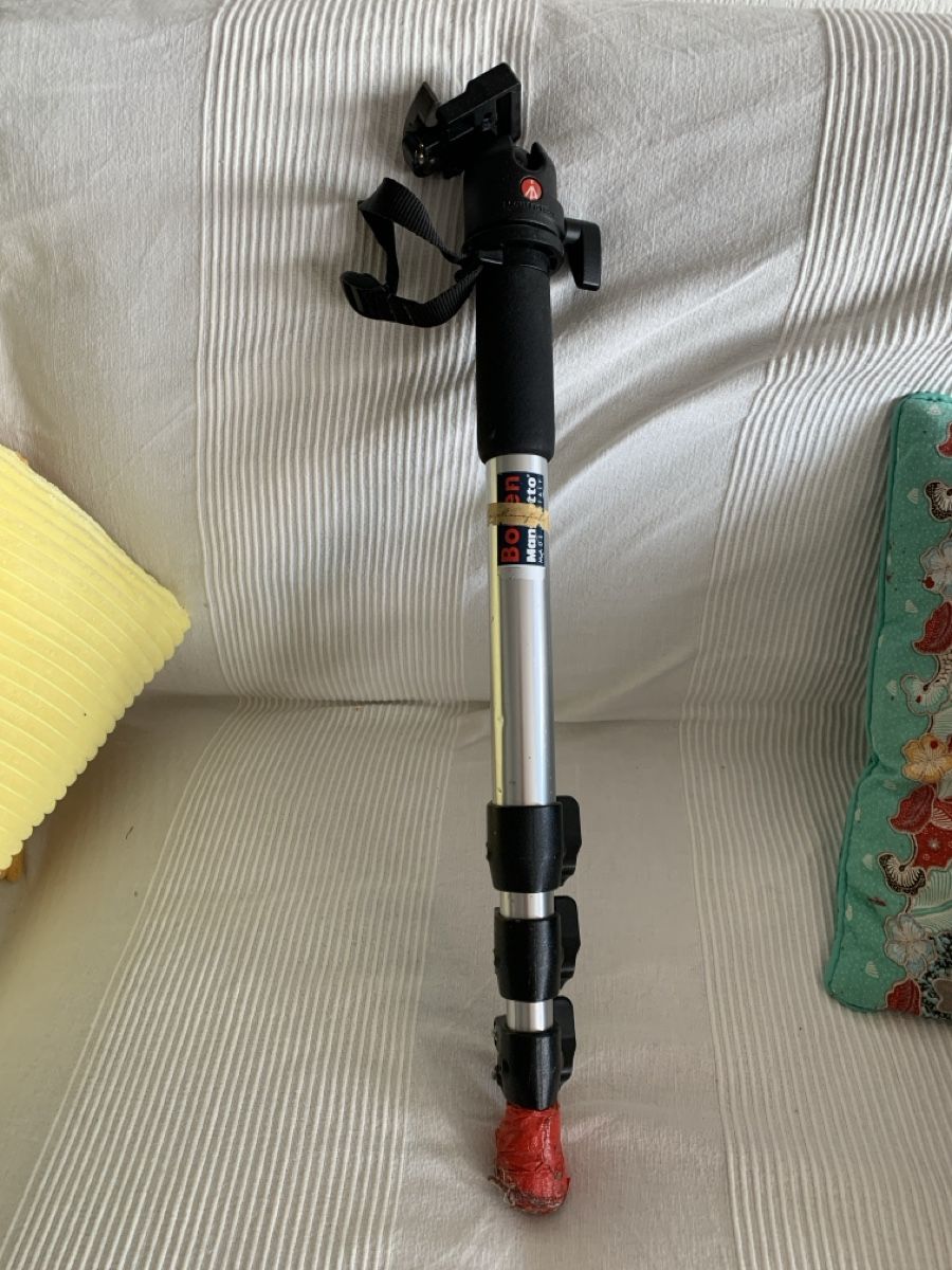 Manfrotto Trépieds & Accessoires: Manfrotto monopod – D'occasion à Genève par ada_k7rp