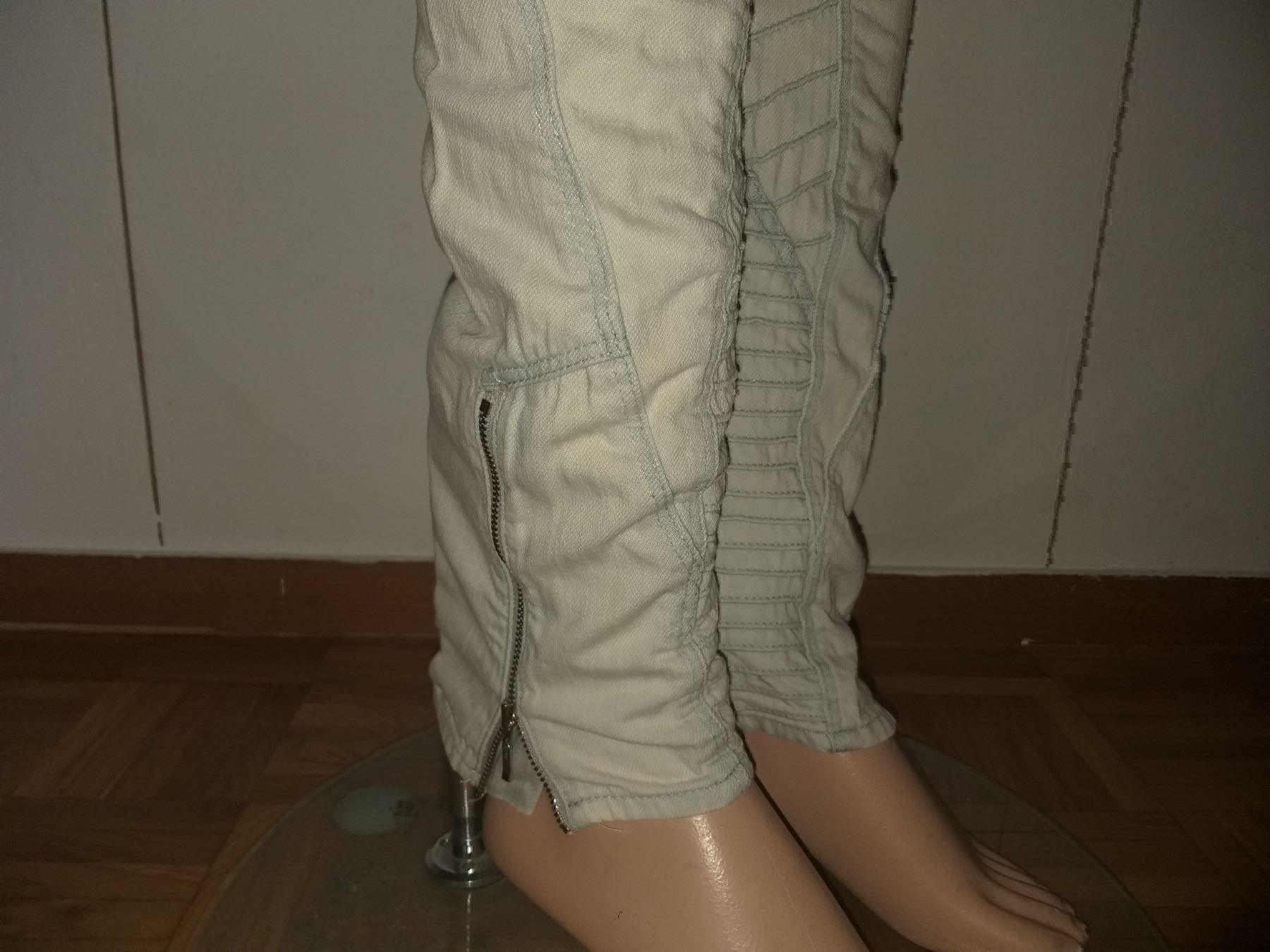 H&M Jeans: H&M Jeans SLIM REGULAR WAIST taille / Grosse 29 – Gebraucht aus Cossonay-ville von Super-Price-Quality 4