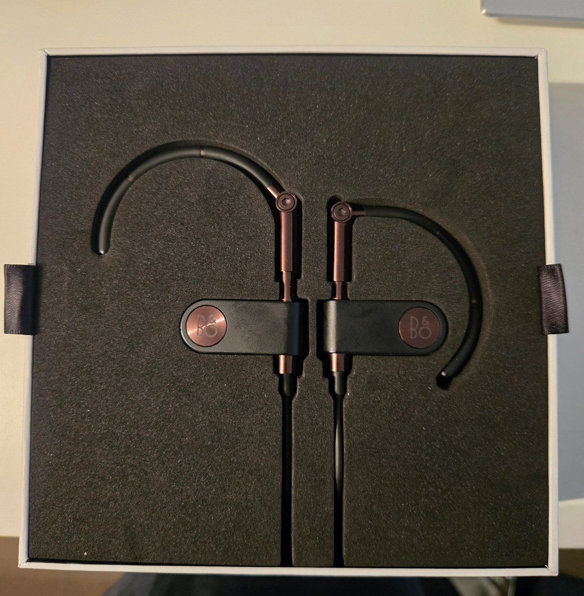 Bang & Olufsen Cuffie: Bang & Olufsen Earset – Usato da Riedt b. Erlen venduto da 63ak 3