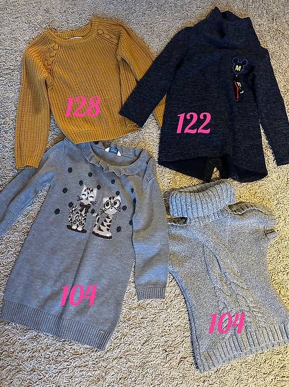 Lotti & Set di vestiti: Mädchen Kleiderpaket  verschiedene Grössen – Usato da Eschenbach LU venduto da tan_qd5w 4