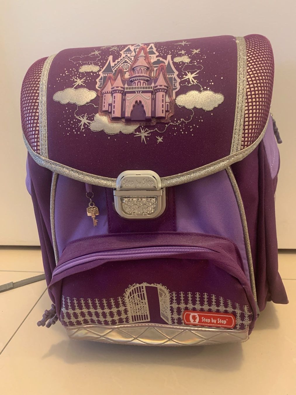 Borse & Zaini: Schulteck Step by step Rucksack schloss – Usato da Adligenswil venduto da Phoenix2017
