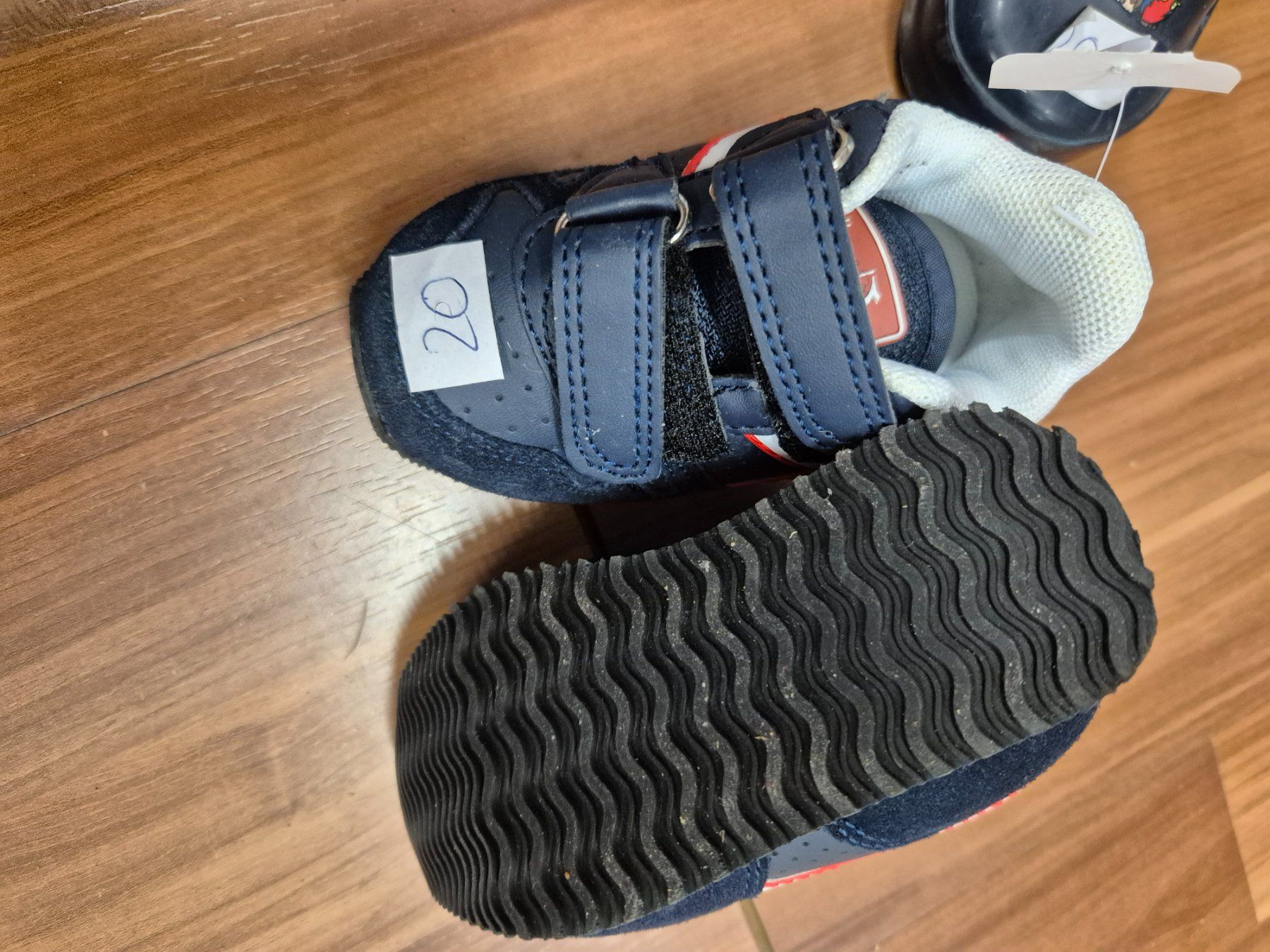 Scarpe per ragazzi: 3 Paar Kinderschuhe Gr. 20 K37 – Usato da Schwarzenburg venduto da Flamingo07 1