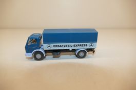 Wiking 1:87: MB Pritschen Lkw Ersatzteil-Express