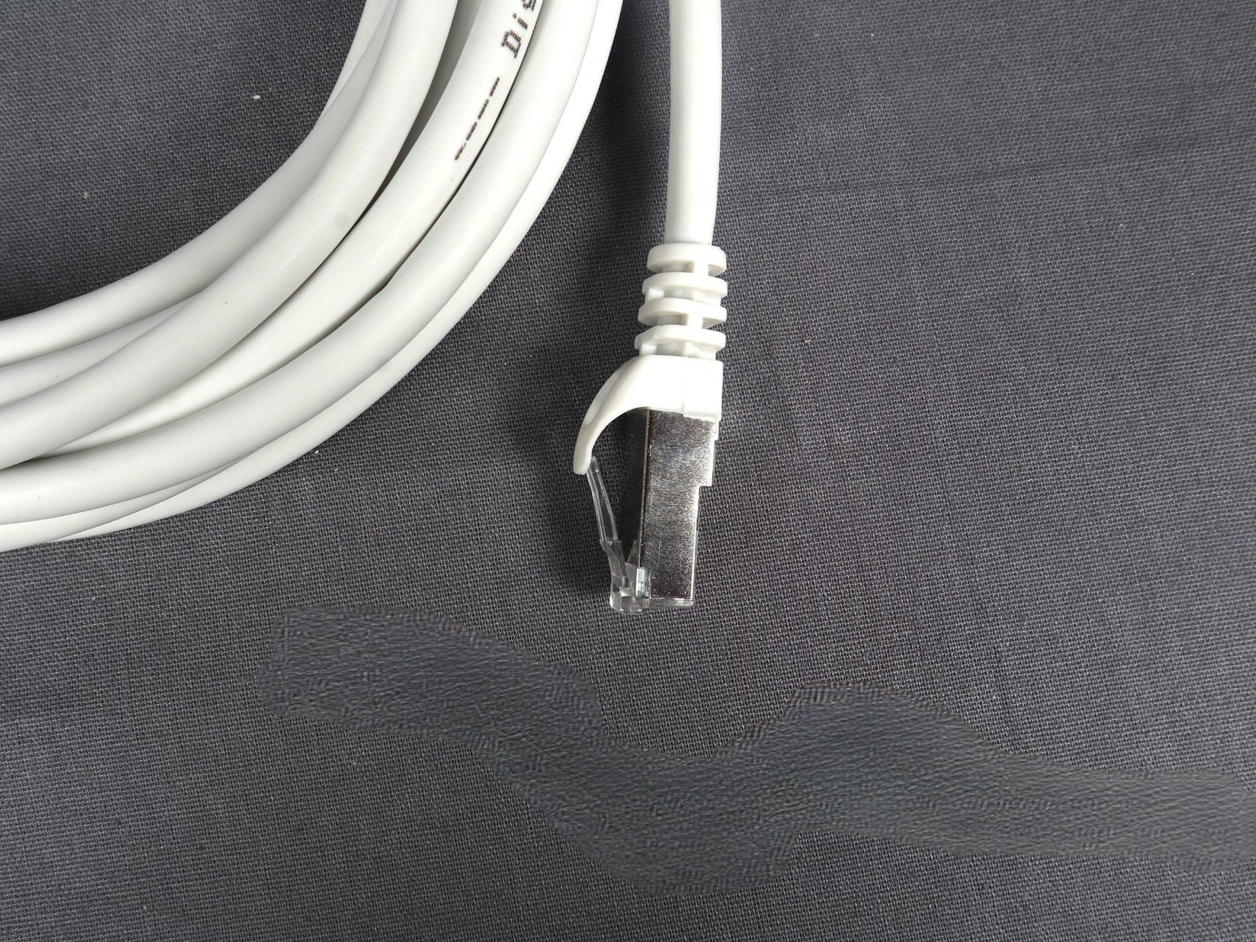 Digitec Kabel: DIGITEC Ethernet-Patchkabel 5m, weiss – Neu (gemäss Beschreibung) aus Steinen von Restwert_Steinen 4