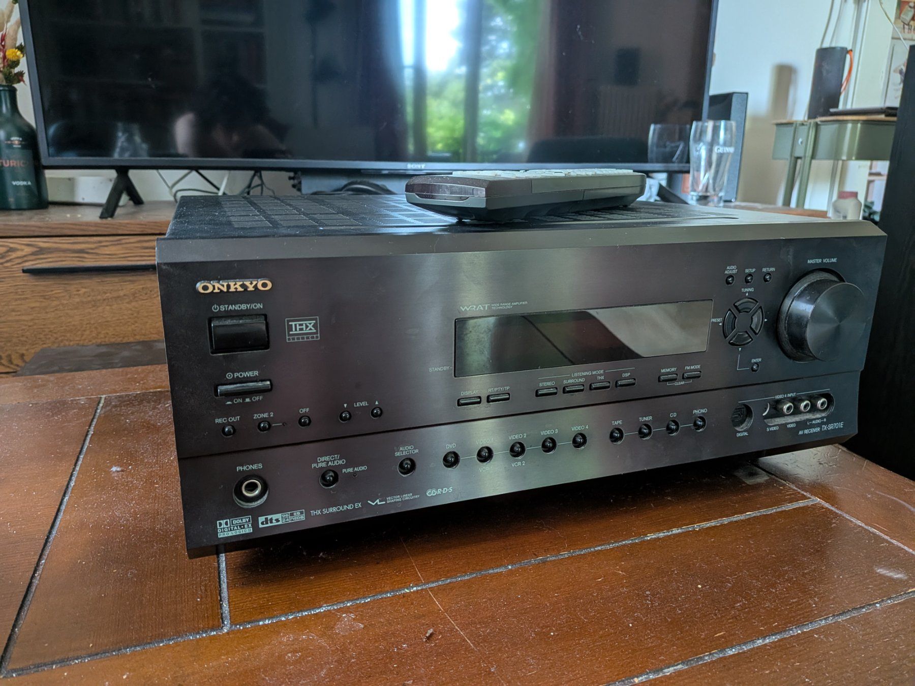 Onkyo Ricevitori: Onkyo Receiver/Verstärker TX-SR701E – Usato da Zürich venduto da imf_kt6c