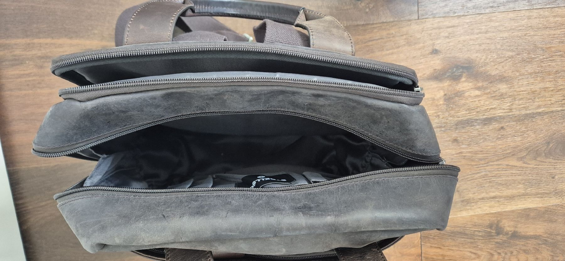Zaini: Strellsom Brick Lane Rucksack Tasche dunkelbraun – Usato da Uster venduto da Lafosse 2