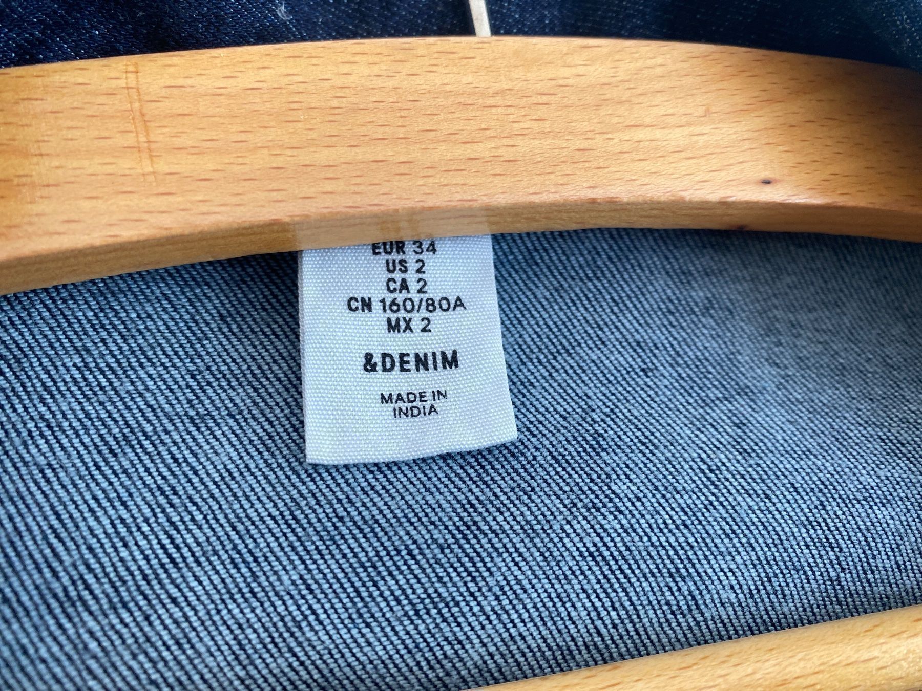H&M Giacche: Jeansjacke Grösse 34 H&M – Nuovo (secondo la descrizione) da Winterthur venduto da britsi 1