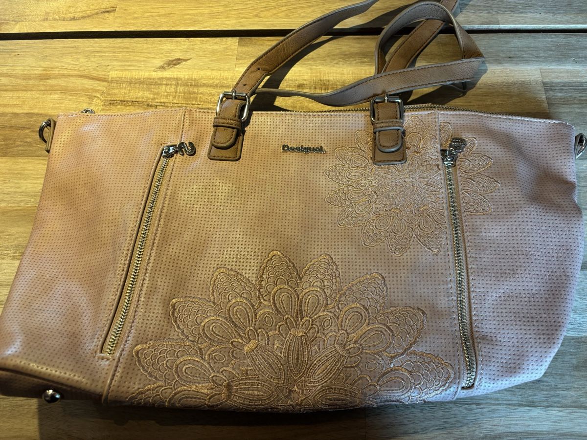 Desigual Borse da donna: Desigual Handtasche – Usato da Bubikon venduto da Kim1993