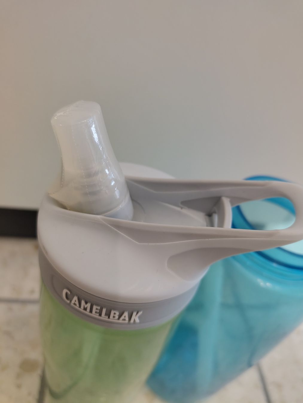 Camelbak Trinkflaschen & Thermosflaschen: Camelbak Trinkflaschen Set, 2 Stk. – Gebraucht aus Ziefen von TradHer 1
