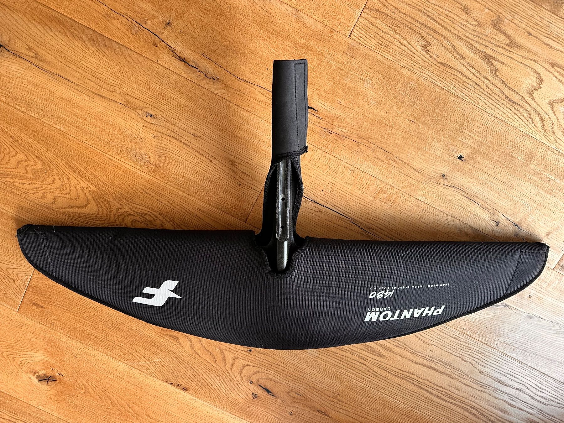 Tavole da surf e di nuoto: F-One Phantom Carbon 1480 Foil Wing – Usato da Zug venduto da ana_9p7m