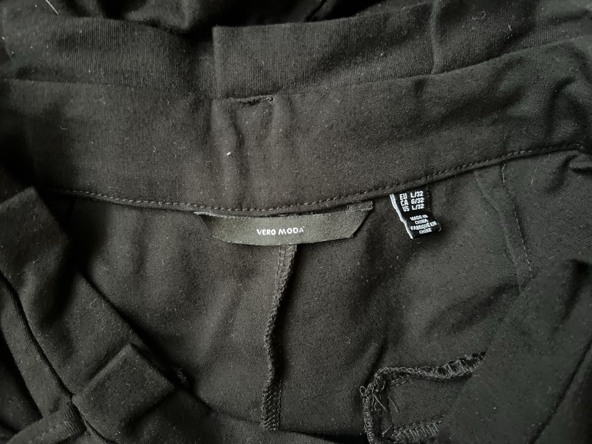 Pantaloni: Elegante Schwarze Stoffhose mit Bindegürtel - Grösse L – Usato da Fribourg venduto da lili_344 2