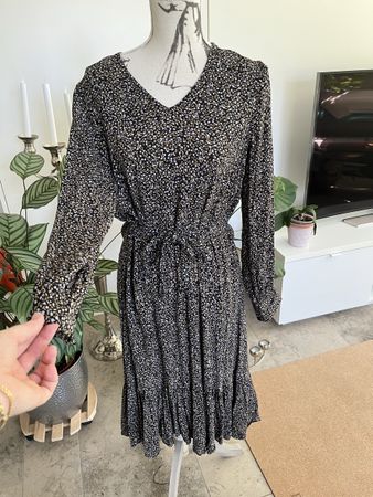 MSCH Kleid, Blumenmuster, Gr. S, Sommer Saison