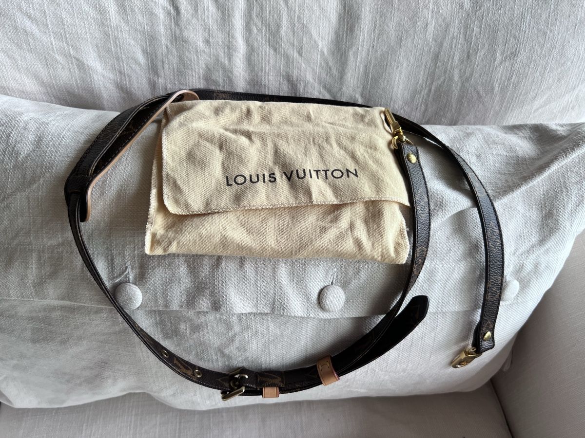 Louis Vuitton Altro in  Abbigliamento & Accessori: Louis Vuitton Taschengurt Monogram Canvas mit Staubbeutel – Nuovo (secondo la descrizione) da Thun venduto da Angiade