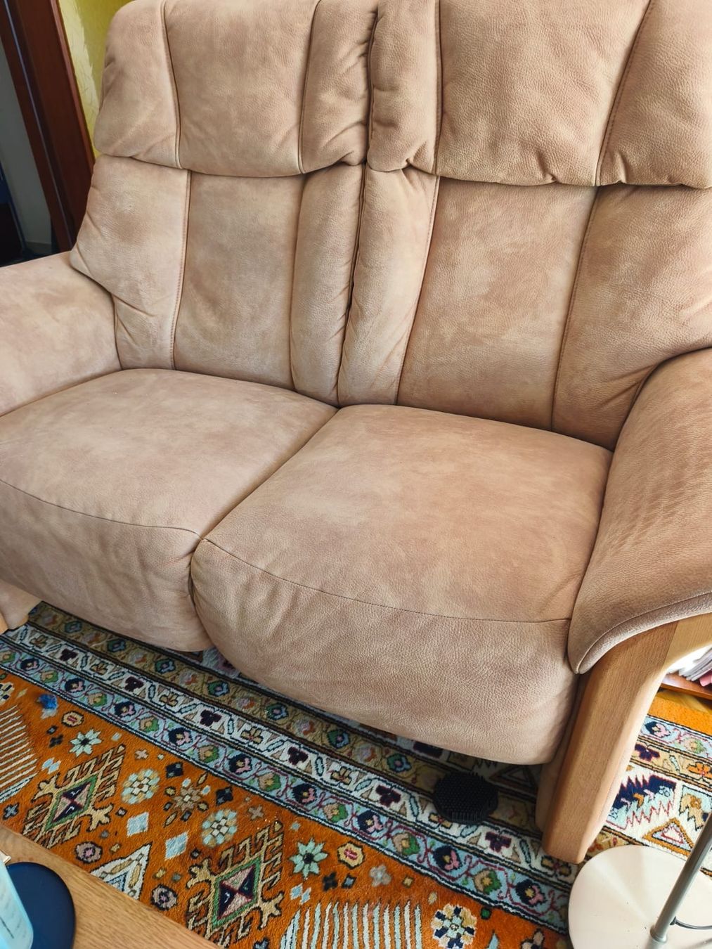 Sofas: Sofa Beige Stoff 2-Sitzer – Gebraucht aus Ecublens VD von Pilloud 1