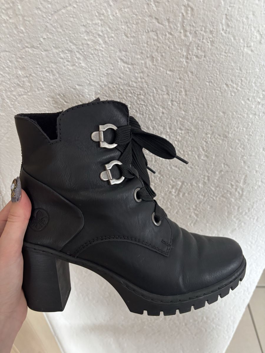 Rieker Scarpe da donna: Bottines noires Rieker, taille 39 – Usato da La Chaux-de-Fonds venduto da mel_7chs 1