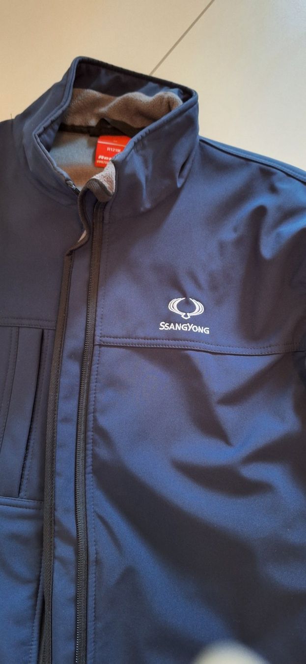 Giacche: Fleece-Jacke Ssangyong – Nuovo (secondo la descrizione) da Richterswil venduto da uscars 1