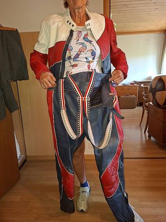 Motorrad Lederkompi