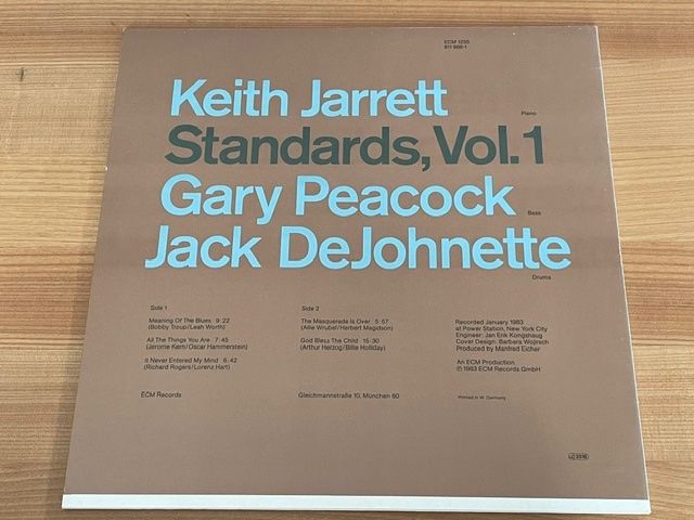 Dischi in vinile: KEITH JARRETT / PEACOCK: STANDARDS VOL 1 - ECM – Nuovo (secondo la descrizione) da Fahrwangen venduto da Swirl2 1