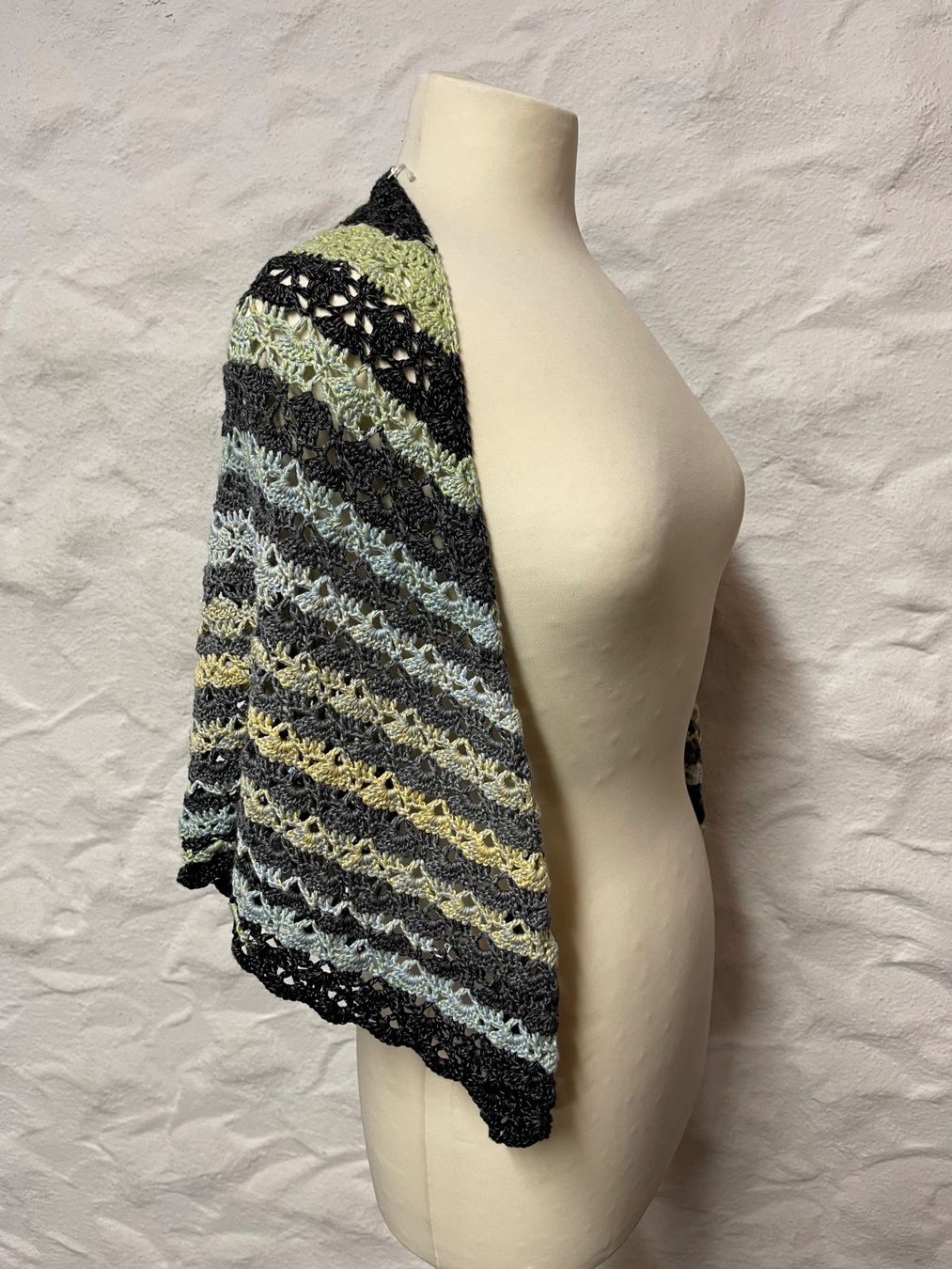 Foulard & Sciarpe: Stola – Nuovo (secondo la descrizione) da Urnäsch venduto da pas_5r9c 1
