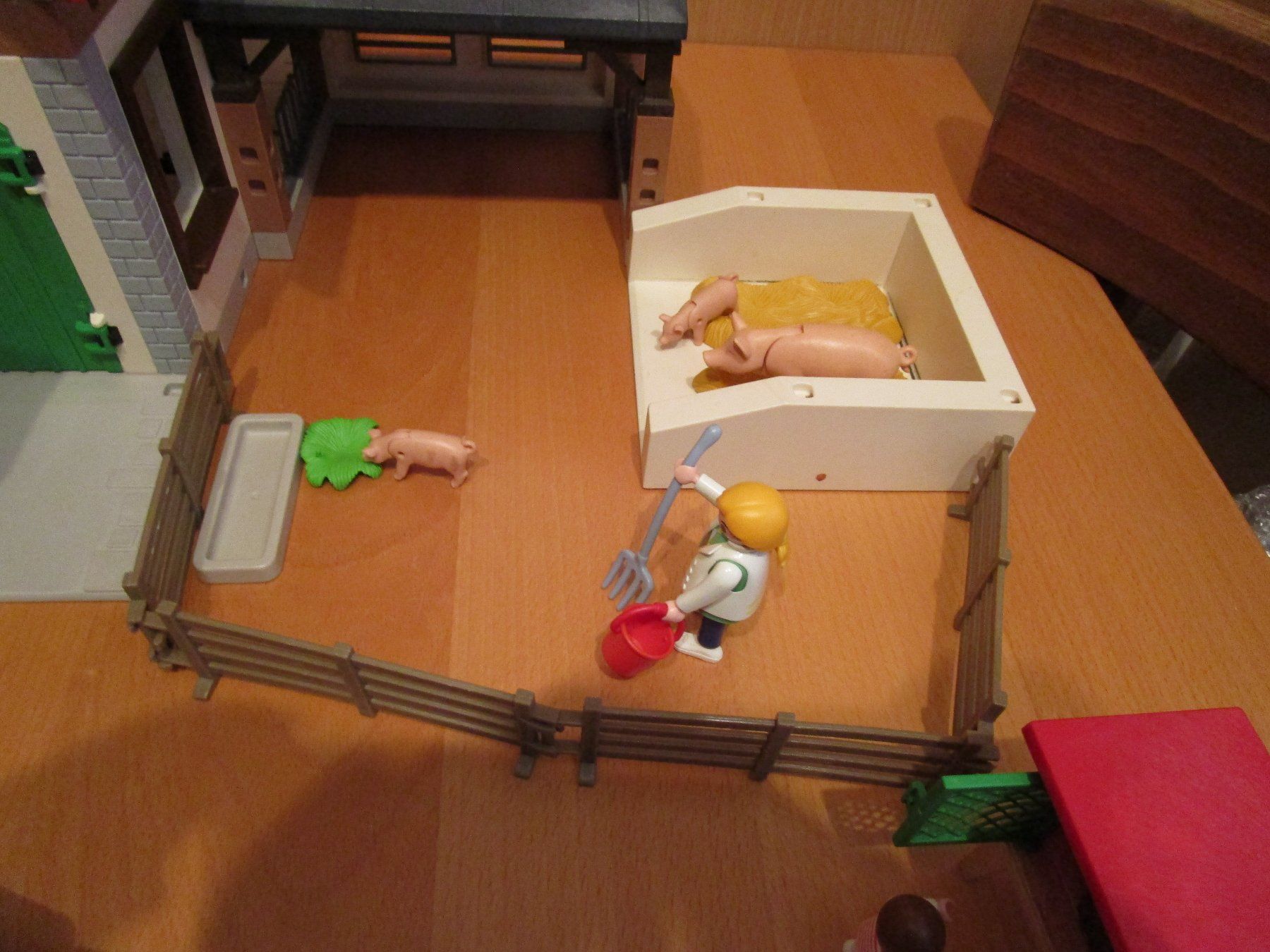 Playmobil Spielzeuge: Playmobil  -  Bauernhof 4490 – Gebraucht aus Wetzikon ZH von Storchadebar 4