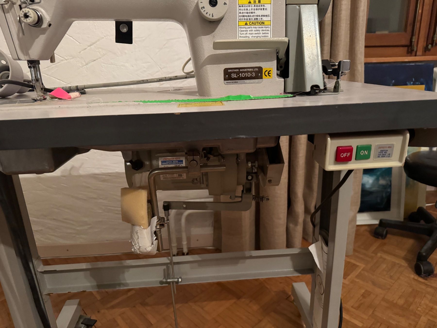 Macchine da cucire: Machine à coudre industrielle – Usato da Perroy venduto da lul_68fh 1