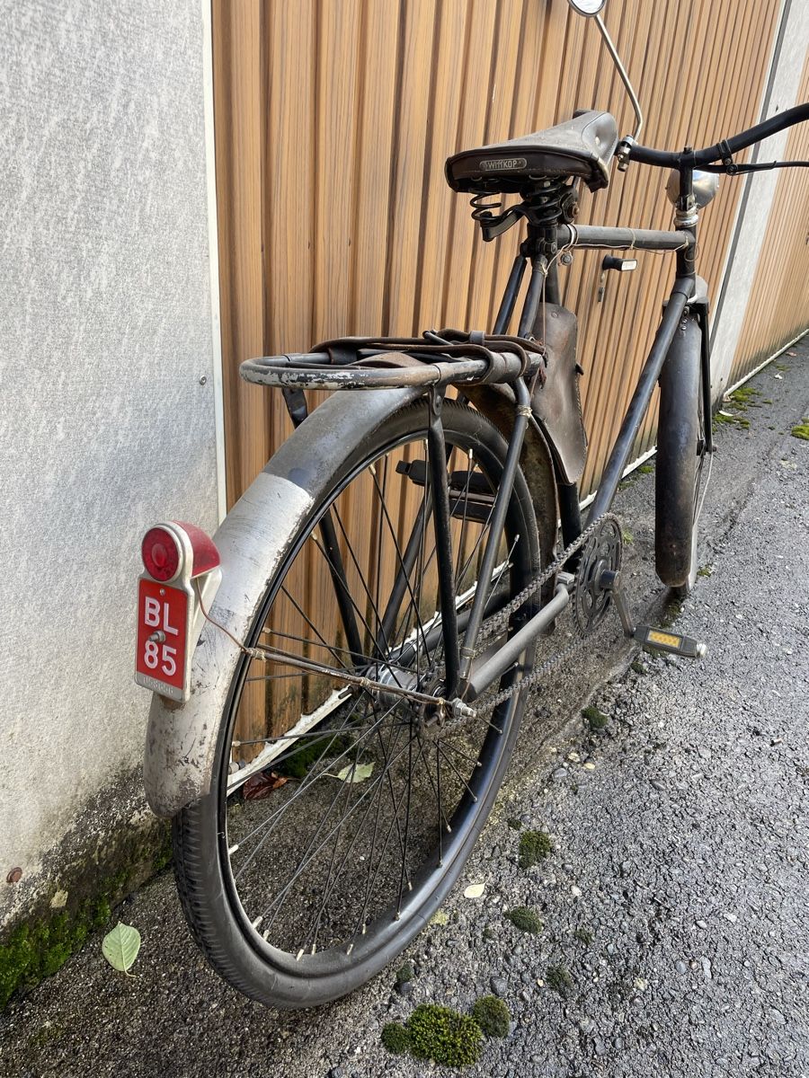 Velos: Militärvelo oder Zivilvelo  – Gebraucht aus Nidau von Weixel 1