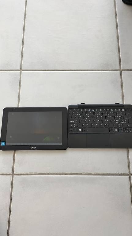 Acer Notebook: Windows Laptop Surface 10.1" mit Windows 10 – Usato da Villigen venduto da Top-Artikel 3