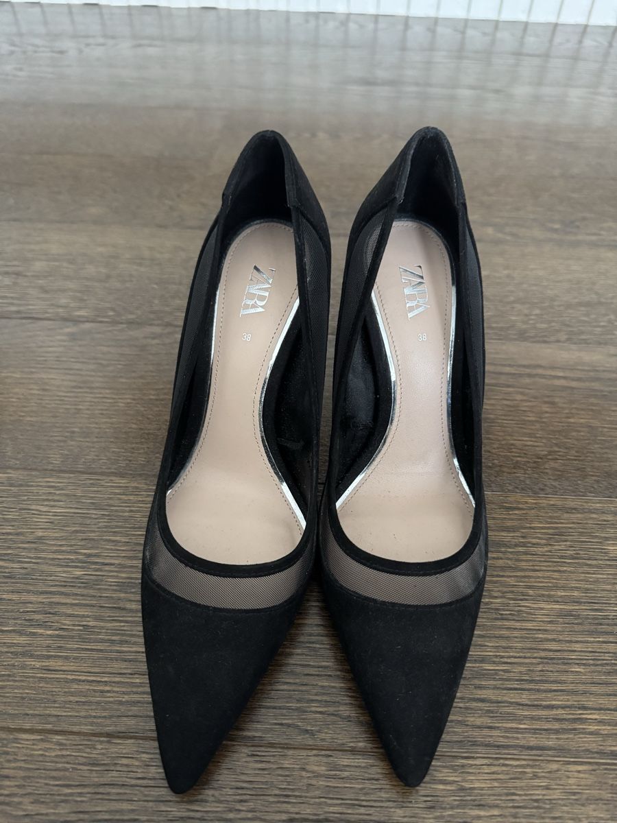 Zara Damenschuhe: Zara Pumps High Heels Gr. 38 schwarz – Gebraucht aus Staufen von M19M