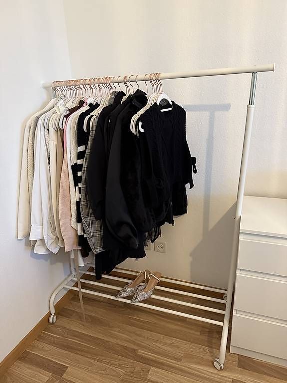 IKEA Kleiderständer mit Rollen (Gebraucht) in Regensdorf für CHF 14 – nur Abholung auf Ricardo kaufen