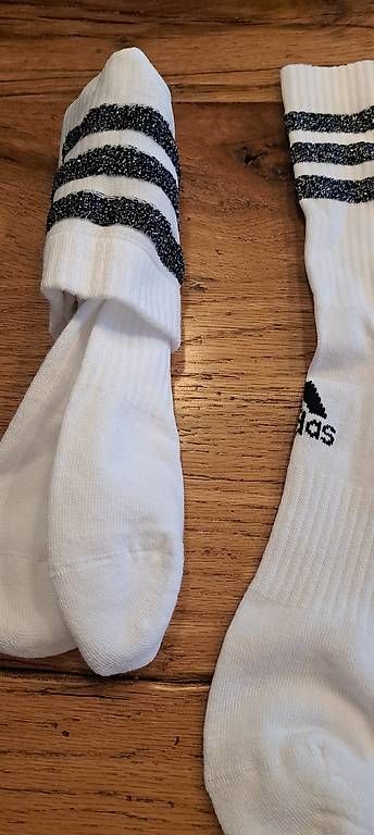 Calze: Ungebrauchte Socken von Adidas mit Glitzer – Usato da Brunnen venduto da Rodge 1