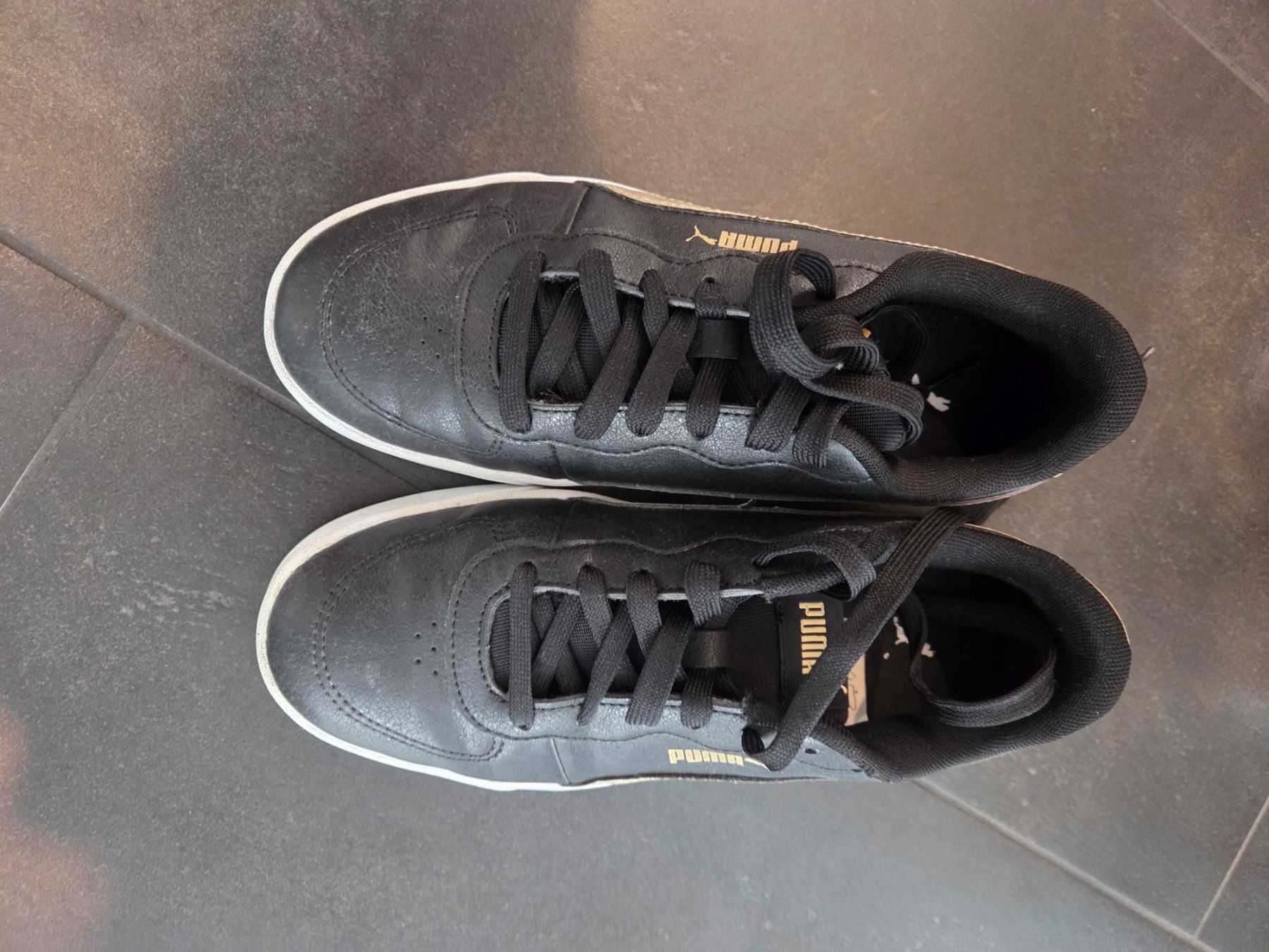 Puma Schuhe für Mädchen: Puma Gr.36 – Gebraucht aus Sursee von Ventiduese