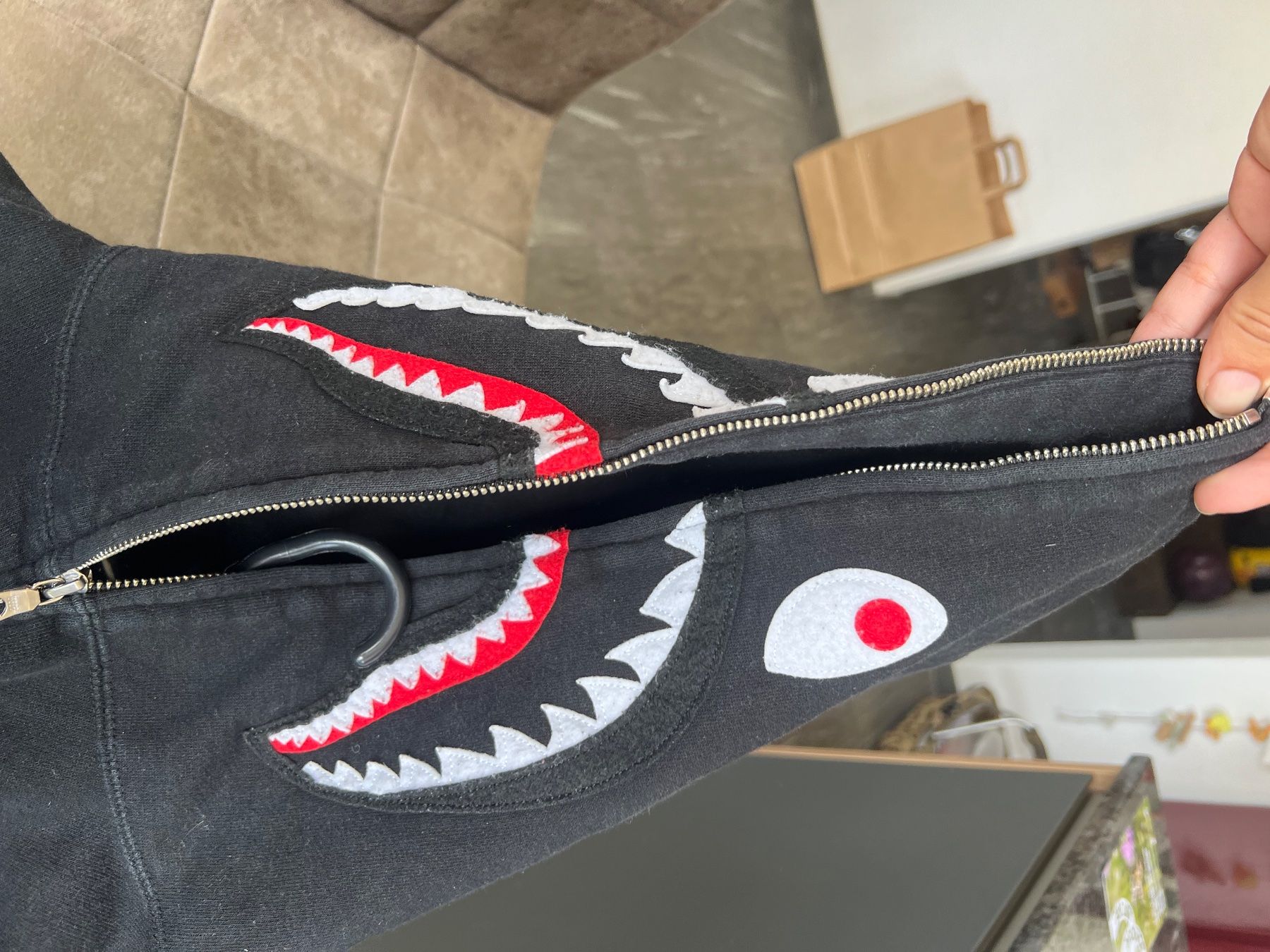 Bape Giacche: Bape Fullzip Shark – Usato da Uhwiesen venduto da maflo2 4