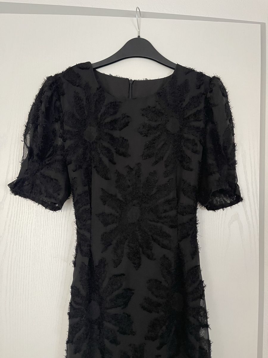 Shein Vestiti: Elegantes, schwarzes Kleid mit Blumenmuster, Grösse 36 – Usato da Bremgarten AG venduto da arl_8nbf 1