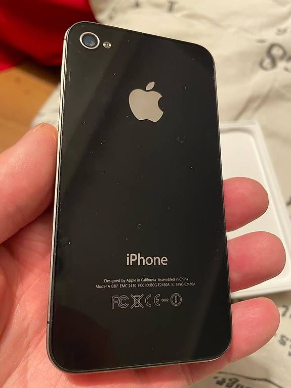 Telefoni cellulari / Smartphones: iPhone 4s sehr gepflegt selten – Usato da Wil SG venduto da Royazn 3