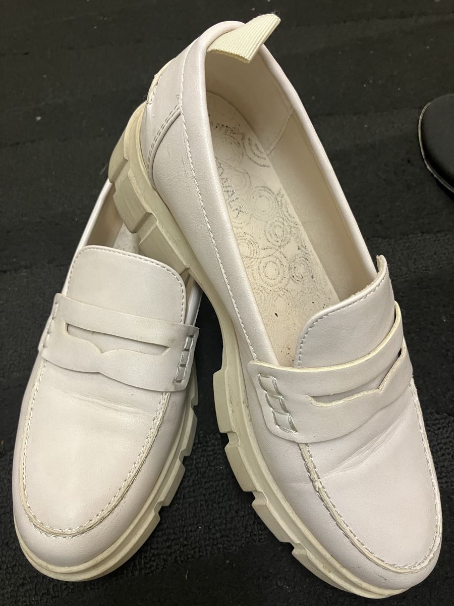 Damenschuhe: Schuhe – Neu (gemäss Beschreibung) aus Olten von Primavera2022