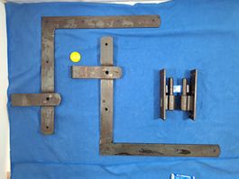 2 antike Winkel Tür Bänder mit Kloben (LOT2236X#TBS1)