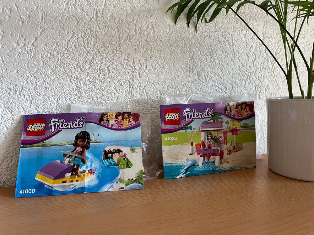 41000 LEGO Friends Jetboat und 41028 Lifeguard Haus Acheter sur