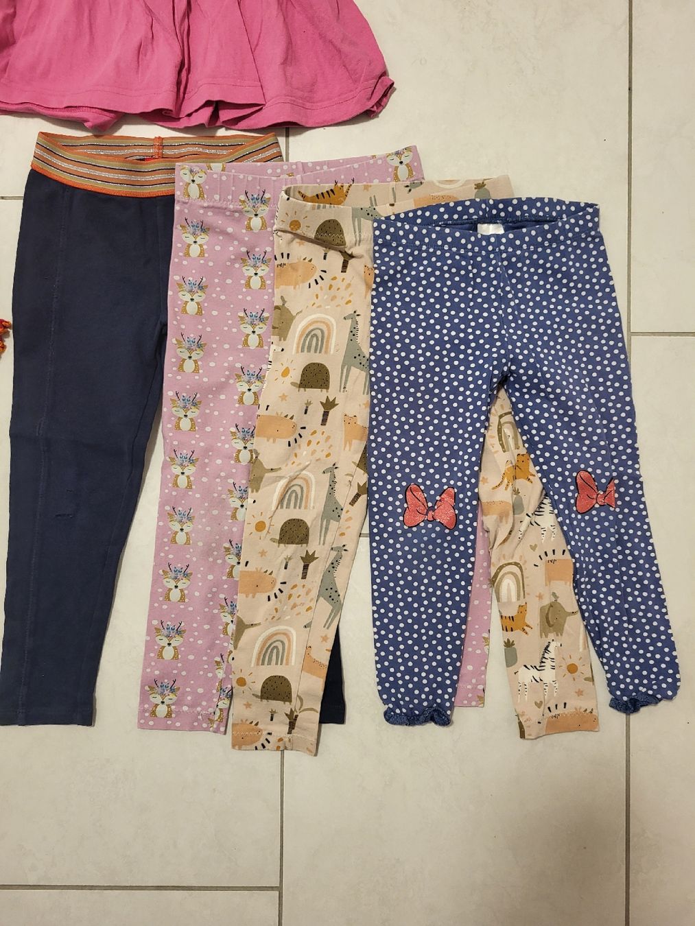 Lotti & Set di vestiti: Kleiderpaket Grösse 104 – Usato da Oberwangen TG venduto da Murmel82 4