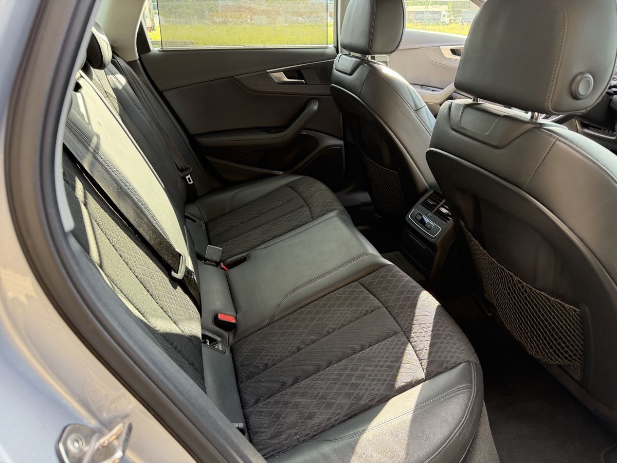 Audi Automobili: Audi A4 - 2.0 TDI - S-Tronic – Usato da Heerbrugg venduto da Granit3 6