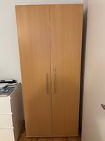 Abschliessbarer Schrank