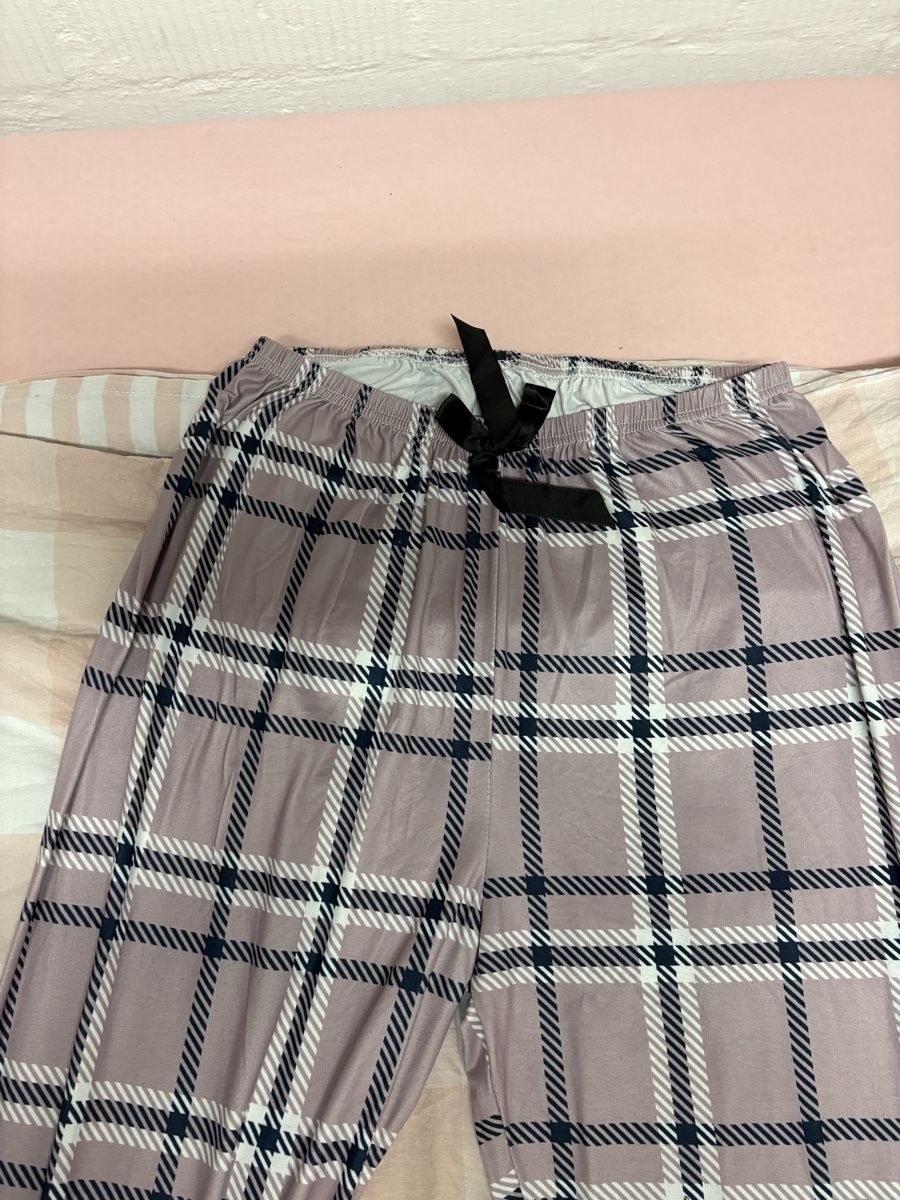 Negligees & Pigiami: Damen Pyjamahosen,Gr.L – Usato da Winterthur venduto da Nena222 2