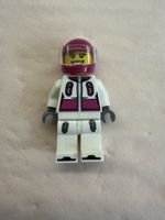 1 Lego Figur Rennfahrerin weiss lila